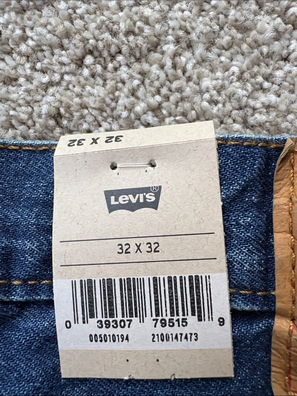 NWT Levi's Straight Men’s 501 Jeans in Dark Blue Denim
